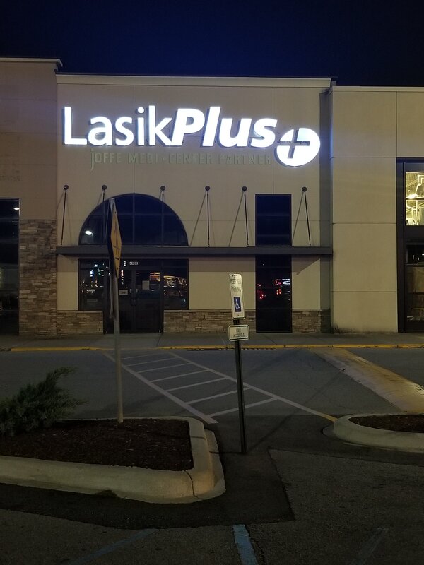 Lasik Plus Custom Lighted Channel Letter In Louisville - Louisville Custom Signs